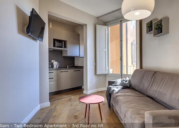 Freedom Apartments By Mamo Florence